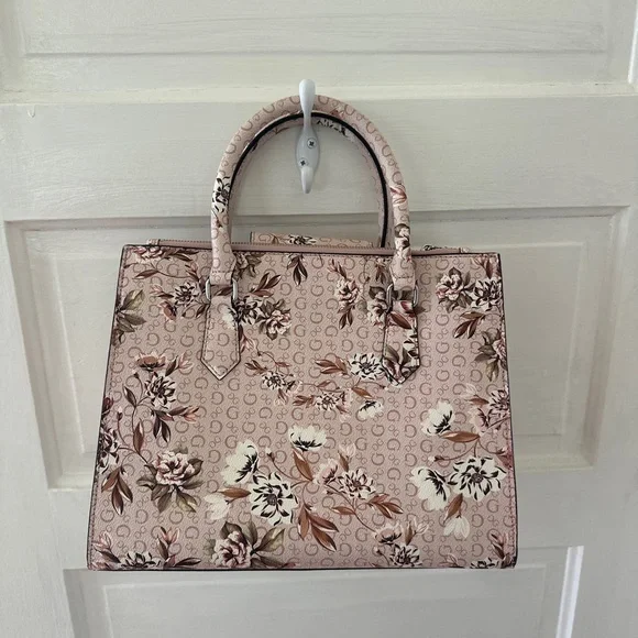 NWOT Pink Floral Guess Bag - Picture 2 of 3